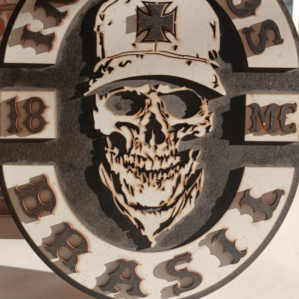 ARTE em MADEIRA : CAVEIRA INSANOS MC 💀